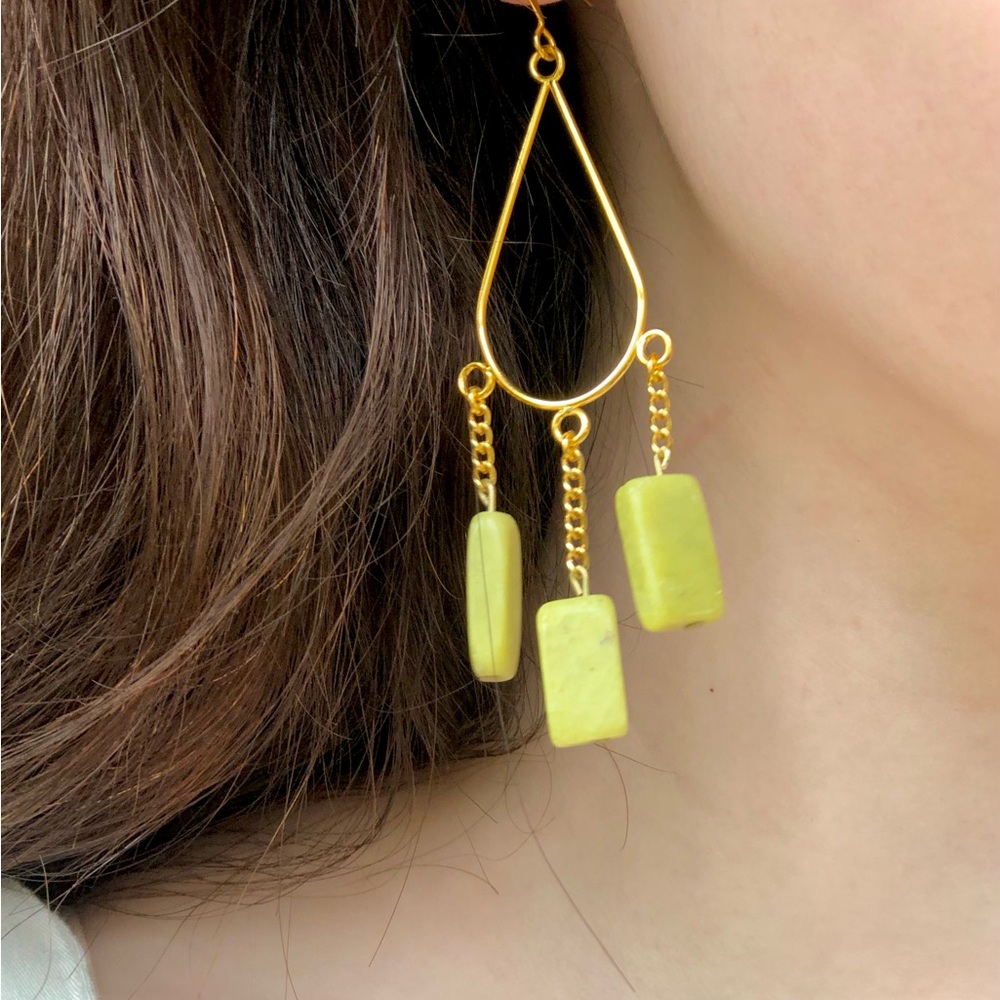 Elegant Gold and Green Dangle Earrings
